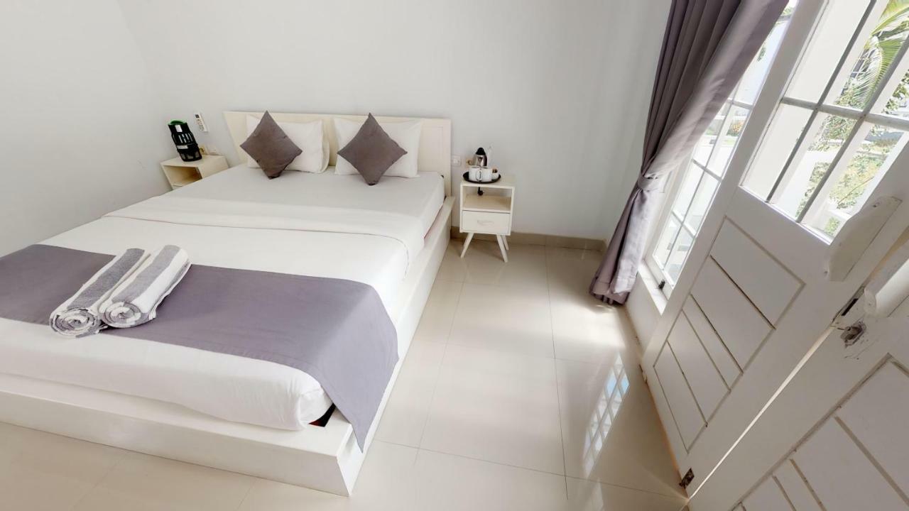 Casa Blanca Gili Air Hotel Exterior photo